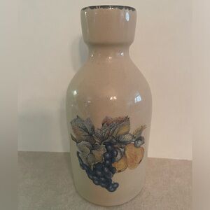 2001 Home and Garden Party Fruit Bud Vase